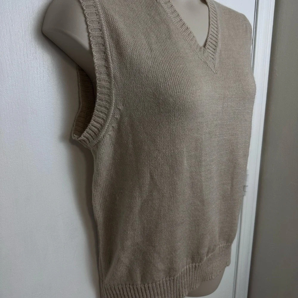 Beige knit sweater sleeveless vest #1061 size large - Picture 2 of 6